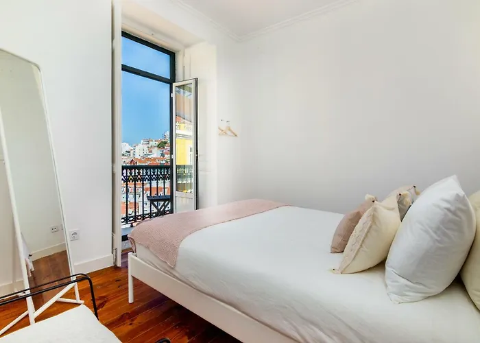 Whome | Mouraria Deluxe *