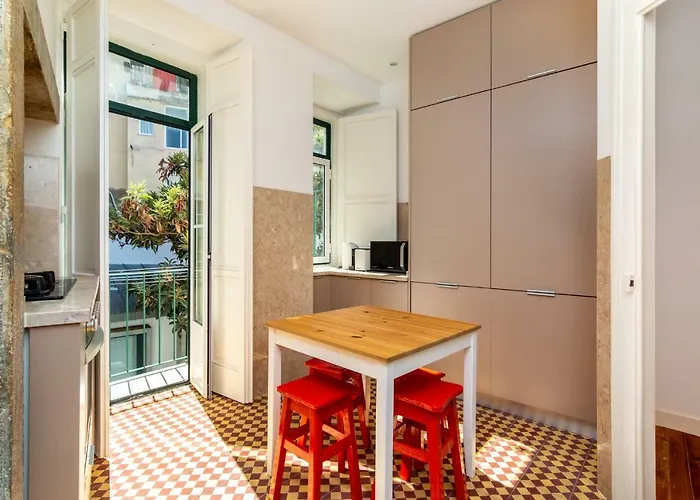 Whome | Mouraria Deluxe شقة